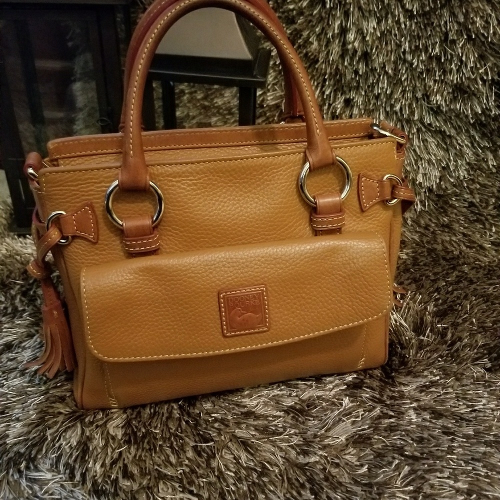Dooney and Bourke purse